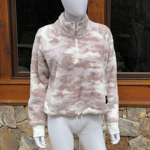 Calvin Klein Perfomance Sweater